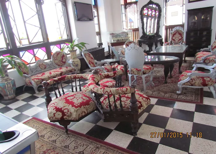 Tembo House Hotel